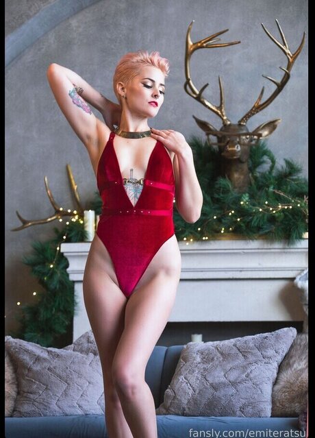 Emperiam sexy actress photo