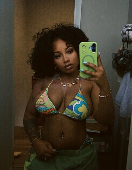 kortynie model pornographic img