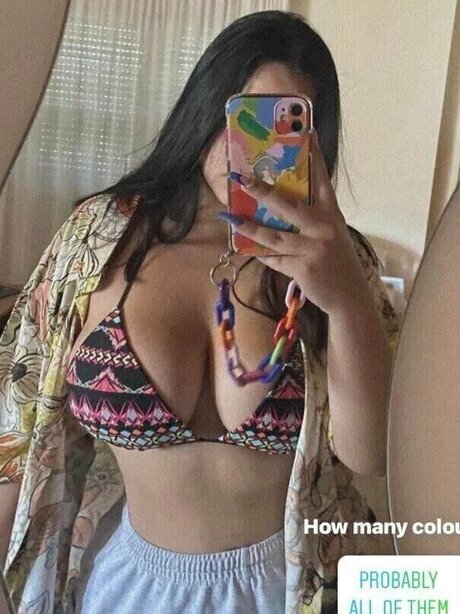 Zeneia s ASMR model pornographic picture