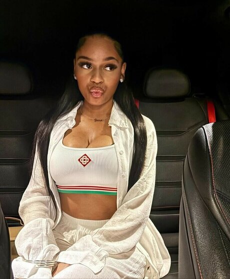 Littlejoiceee nude model archive