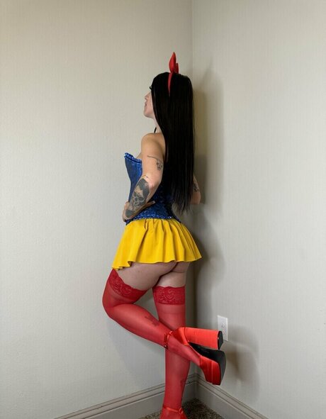 Brea Madisyn nude model gallery