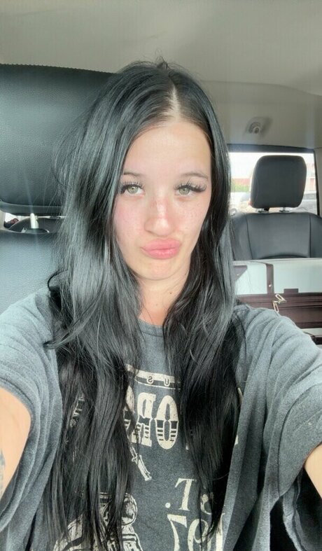 Brea Madisyn model nude img