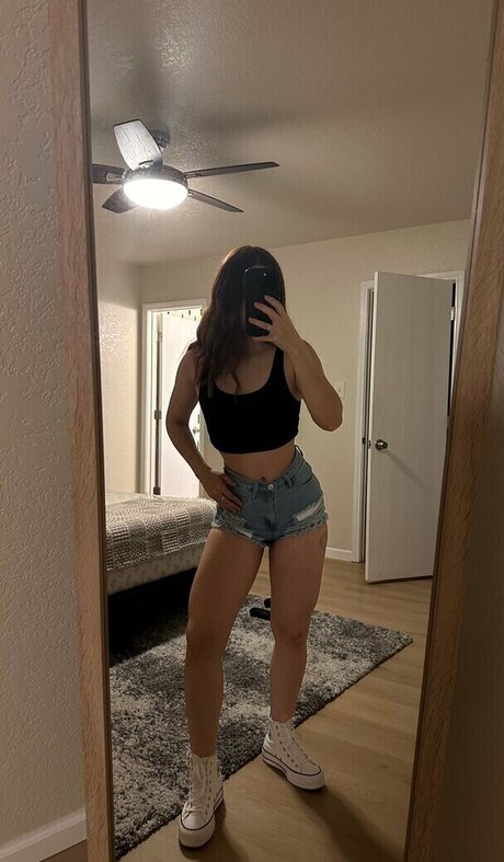 Nelly Becmac porn actress gallery