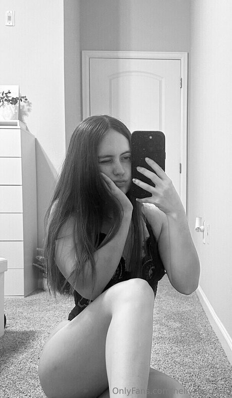 Nelly Becmac model nude pic