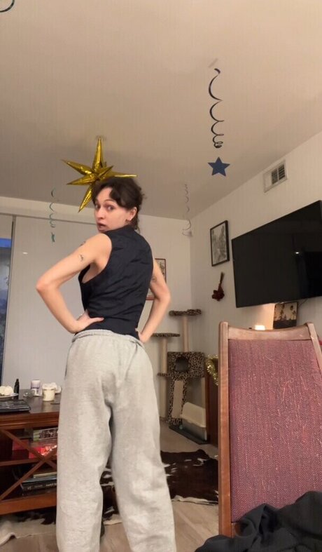 Dylan Troesken pornstar art pics