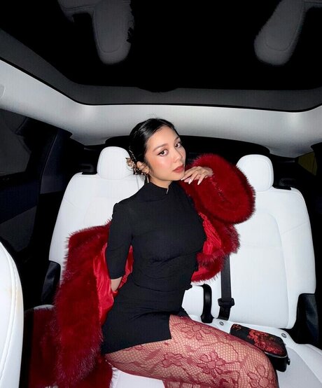 itshellovee star naked pic