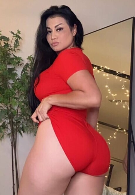 gladyscruz model top images