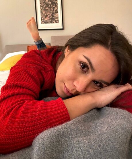 Sof a Rocha model top pictures