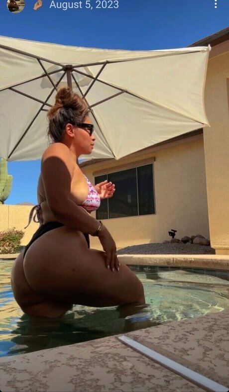 barefootbaddys naked pornstar archive