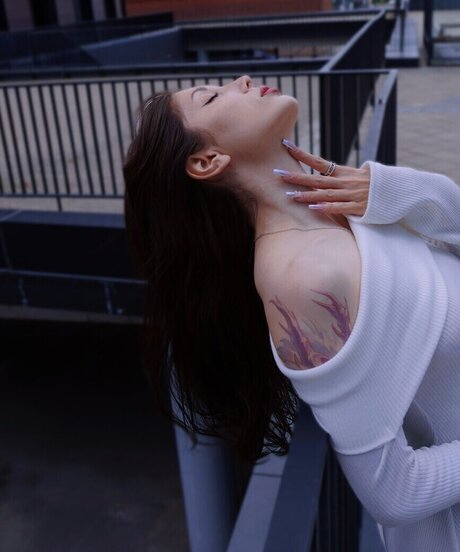 leonesan model exclusive pic