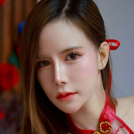 Cream Chabodee naked pornstar image