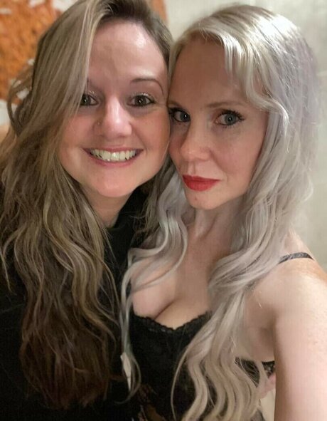 Donna Shepherd hd star photos