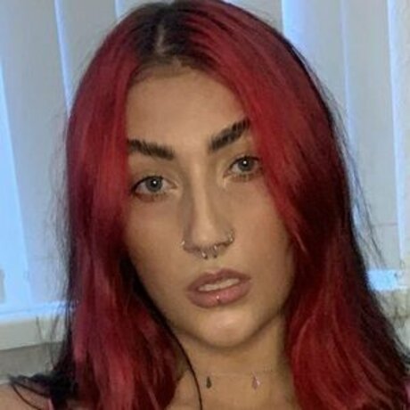 Itsravenriley free star photo