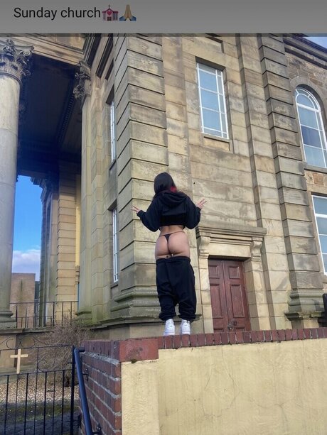 Itsravenriley hot pornstar pics