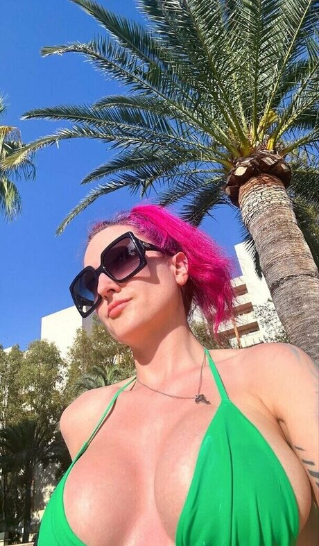 cherryberlin model pornographic picture