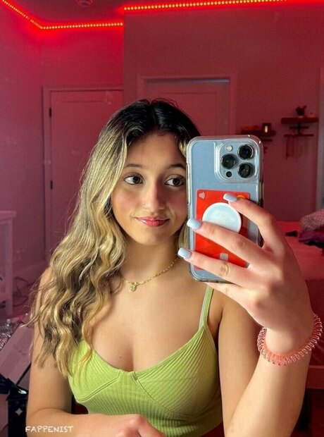 Alexis Ryan model erotic galleries