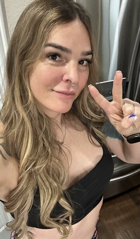 heat from fire model xxx gallery