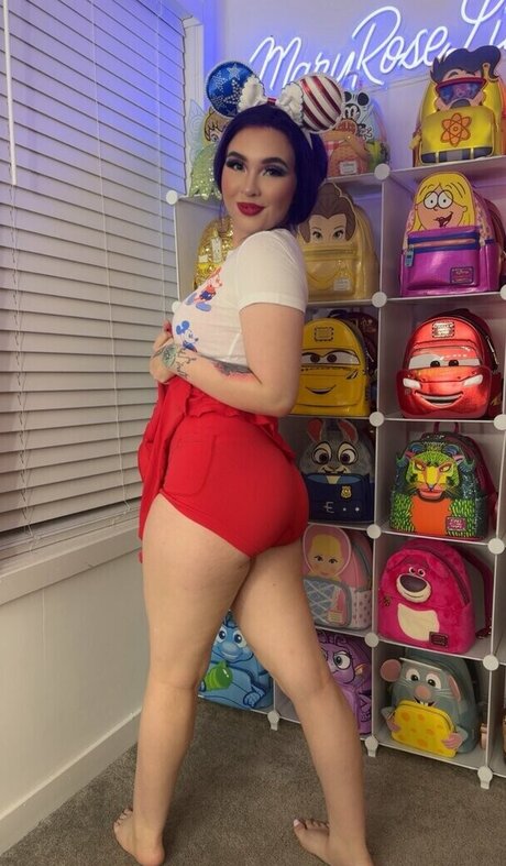 Mary Liven nice star images