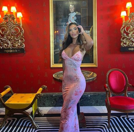 Ziyartist star erotic pictures