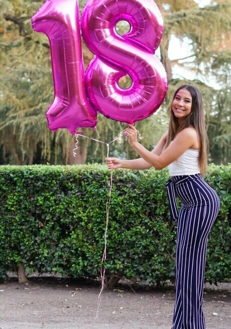 Cierra Revilla model porn photo