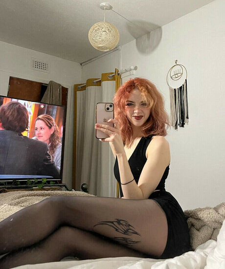 mayadoran naked model pictures