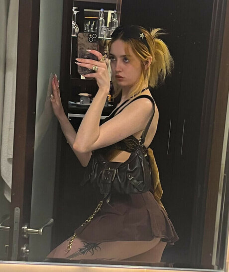 mayadoran star erotic galleries