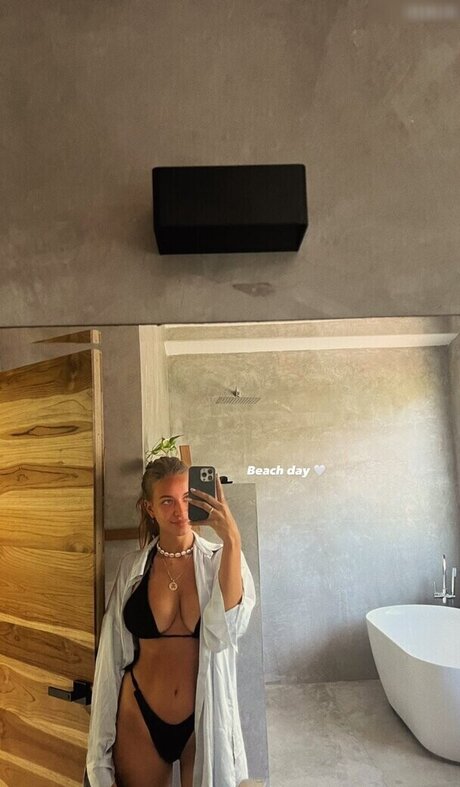 Pia Volckmann nudes actress galleries