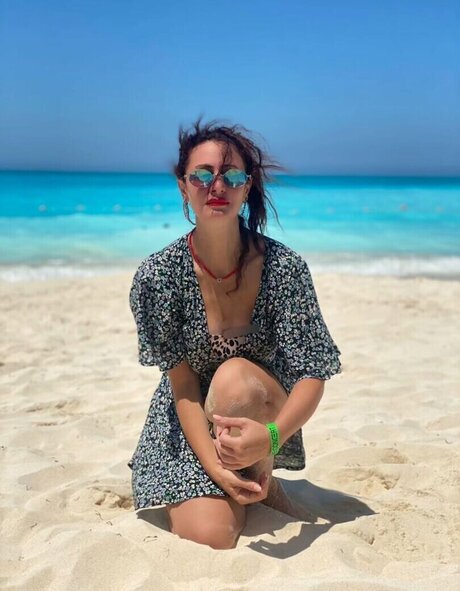 Menna Tayseer high quality star archive