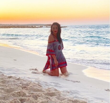 Menna Tayseer sexy star photos