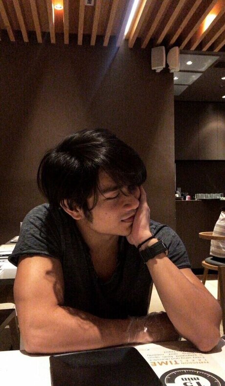 Zac Mat Nahar model perfect images