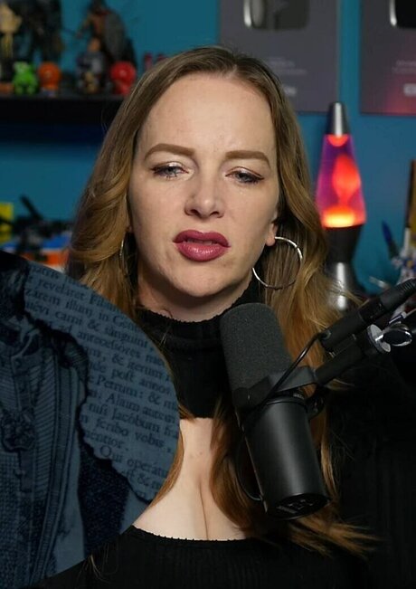 See Jane Go TV nude model picture