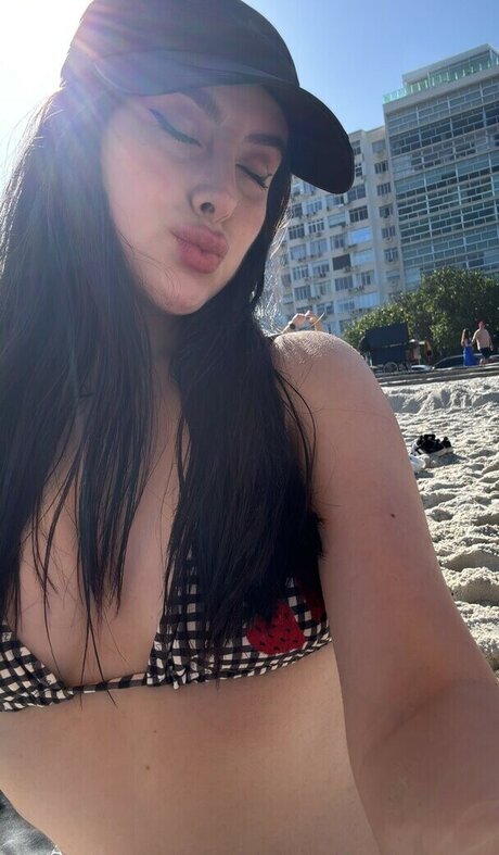 Liquid Bstrdd high quality model photo