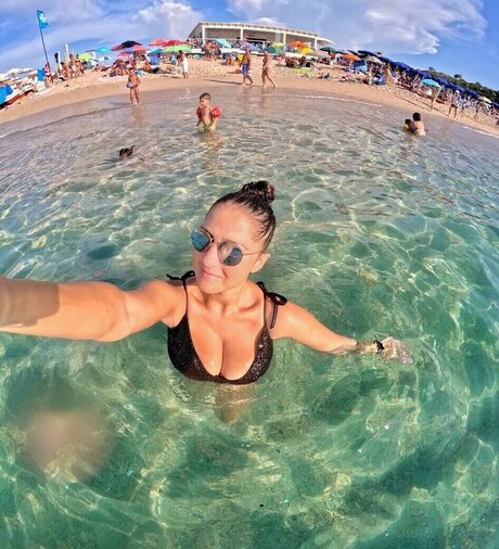 Natural Boob Jobs pornstar top pic