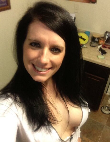 Ciara Collins star sexy image