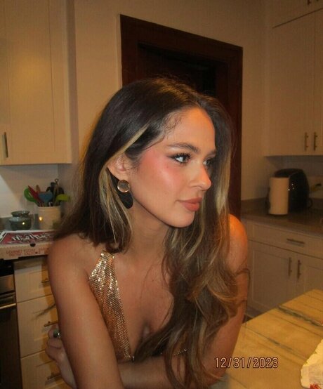 Kelsey Anderson porn actress img