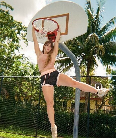 bonniee13 erotic star gallery