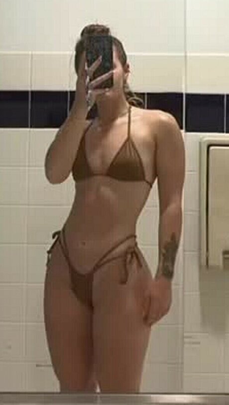 bonniee13 naked star pics