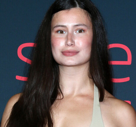 Delaney Rowe nice actress pictures