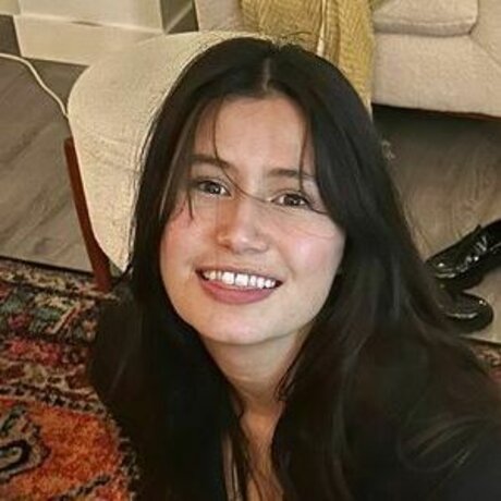 Delaney Rowe nude model picture