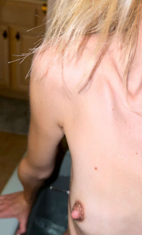 Kerry Carmody exclusive star photos