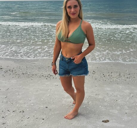 Tricia Whitaker xxx pornstar archive