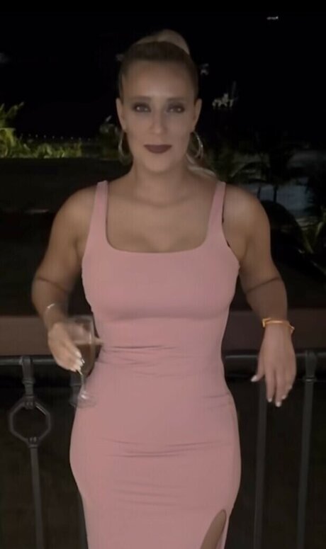 Tricia Whitaker sexy actress photo