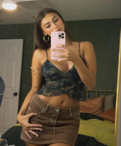 Bella Ramirez model free image