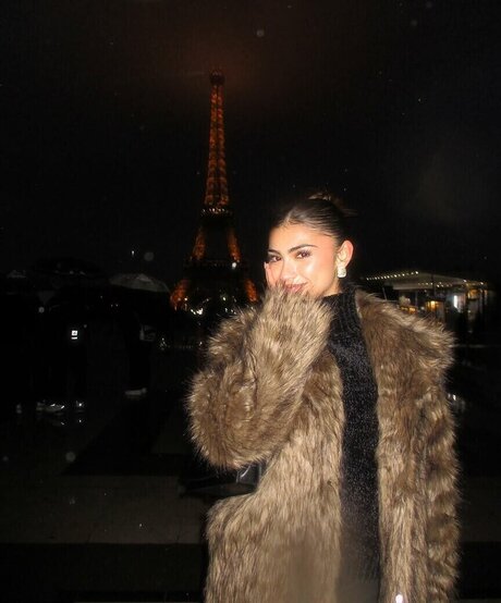 Bella Ramirez hot actress image