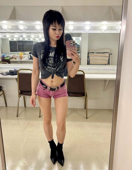 Connie Han pornstar sex photo