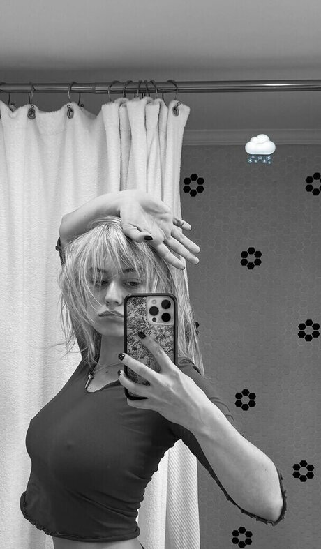 Ella Ballentine pretty actress galleries