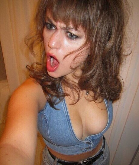 Ella Ballentine pretty actress photo