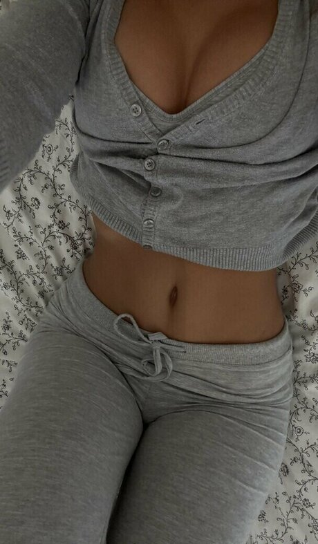 Zoeallyse star top pics