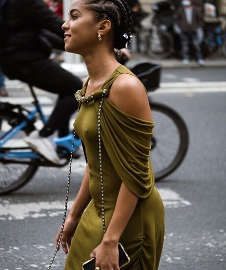 Lou Llobell perfect star pics