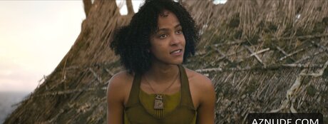 Lou Llobell erotic actress images